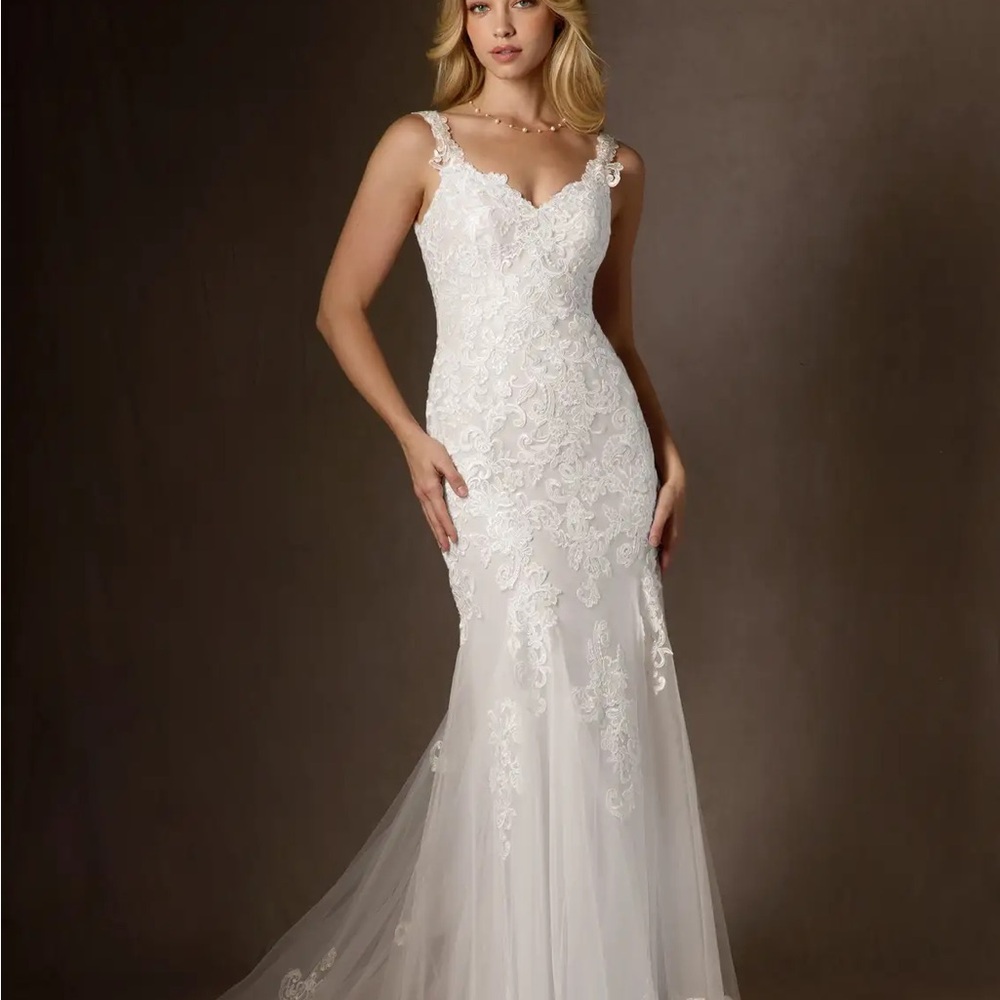 Azazie Poppy - Diamond White Mermaid Sequins Tulle Wedding Dress